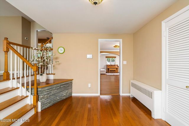 910 Somerset Drive, Toms River, NJ 08753