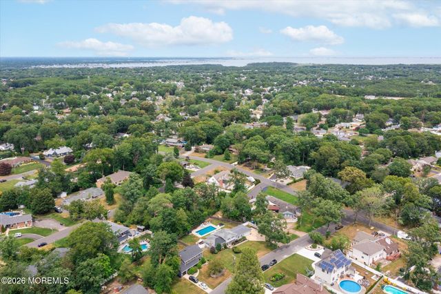 910 Somerset Drive, Toms River, NJ 08753