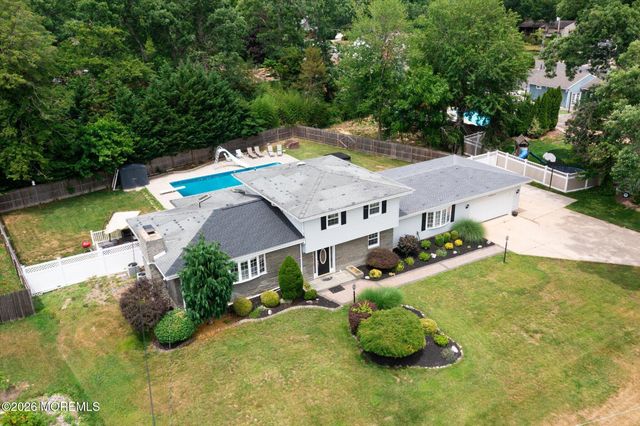 910 Somerset Drive, Toms River, NJ 08753