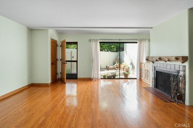 5249 Colodny 8, Agoura Hills, CA 91301