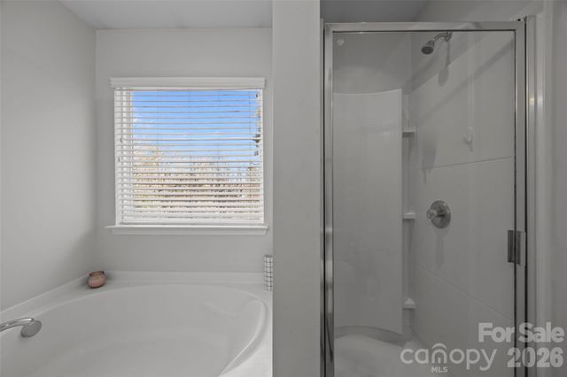 2707 Hunters Moon Lane, Matthews, NC 28105