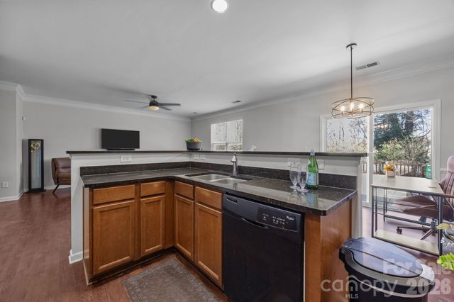 2707 Hunters Moon Lane, Matthews, NC 28105