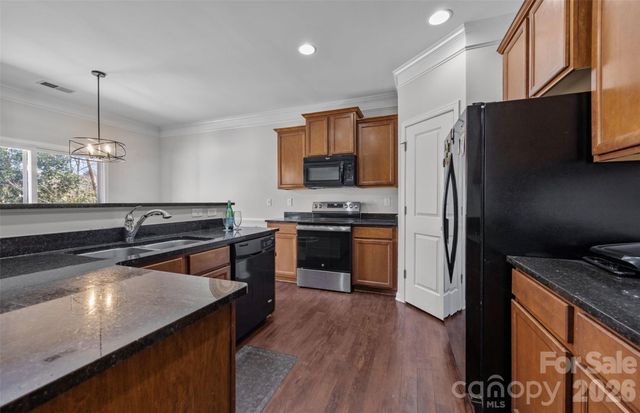 2707 Hunters Moon Lane, Matthews, NC 28105