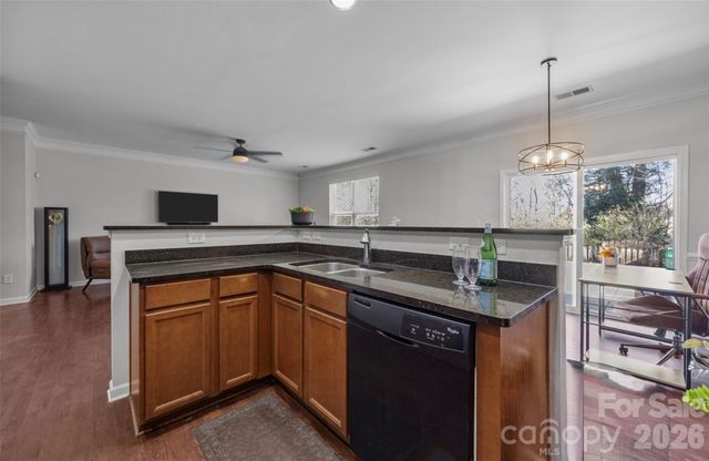 2707 Hunters Moon Lane, Matthews, NC 28105