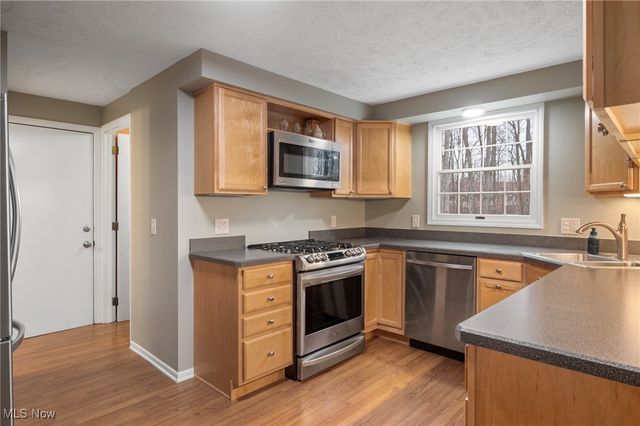 9693 Martinique Drive, Concord, OH 44060