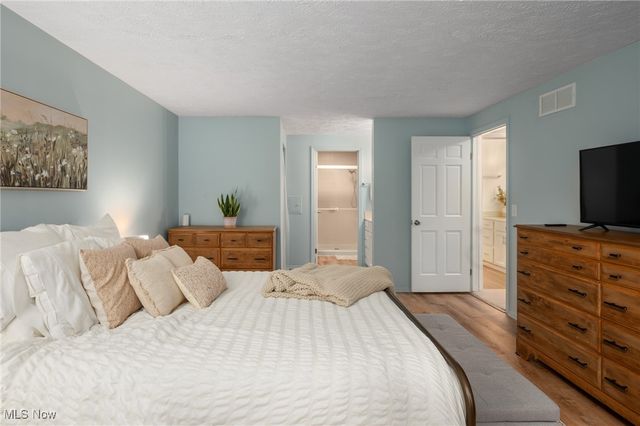 9693 Martinique Drive, Concord, OH 44060