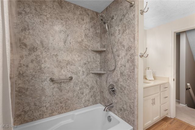 9693 Martinique Drive, Concord, OH 44060