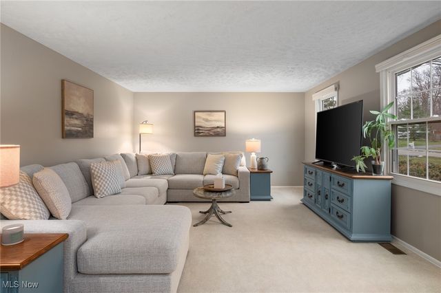 9693 Martinique Drive, Concord, OH 44060