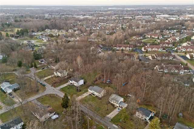 9693 Martinique Drive, Concord, OH 44060