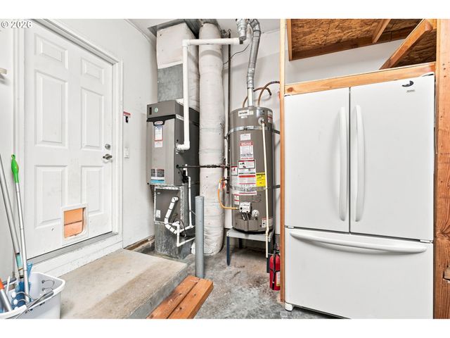 4818 Se WOODLAND Way, Gresham, OR 97080
