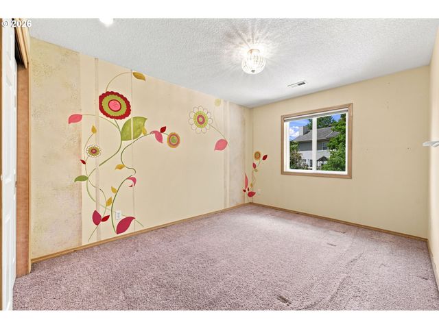 4818 Se WOODLAND Way, Gresham, OR 97080