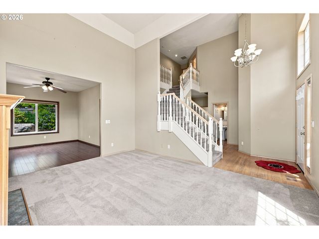 4818 Se WOODLAND Way, Gresham, OR 97080