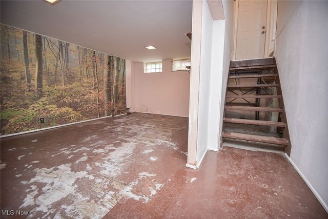 2901 Ralph Avenue, Cleveland, OH 44109