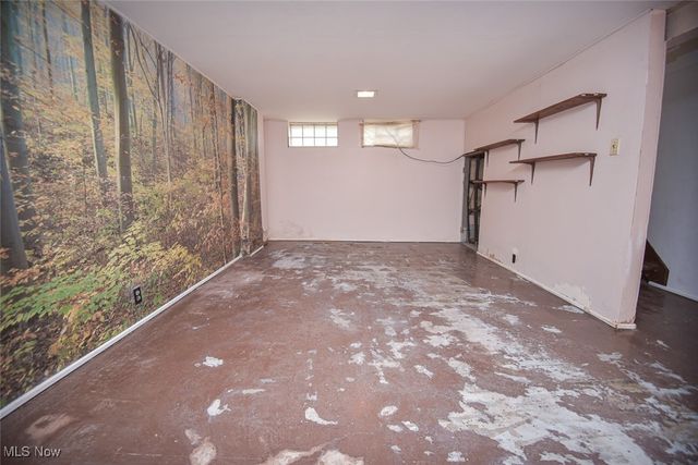 2901 Ralph Avenue, Cleveland, OH 44109