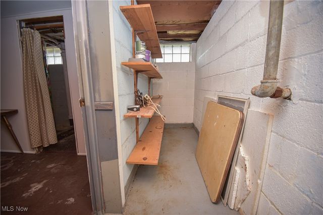 2901 Ralph Avenue, Cleveland, OH 44109