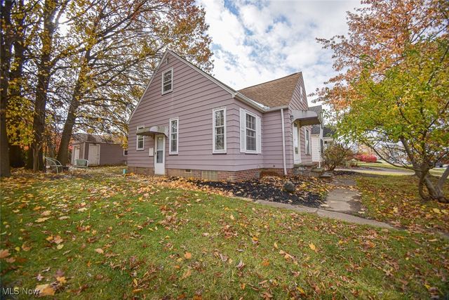 2901 Ralph Avenue, Cleveland, OH 44109