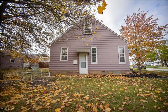 2901 Ralph Avenue, Cleveland, OH 44109