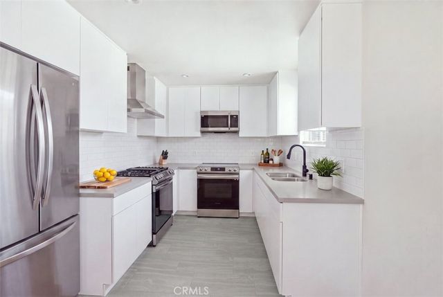817 W 79th, Los Angeles, CA 90044