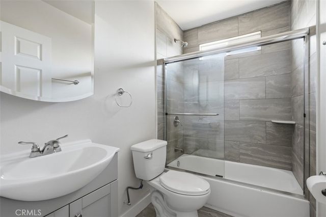 817 W 79th, Los Angeles, CA 90044