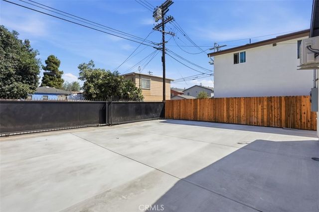 817 W 79th, Los Angeles, CA 90044
