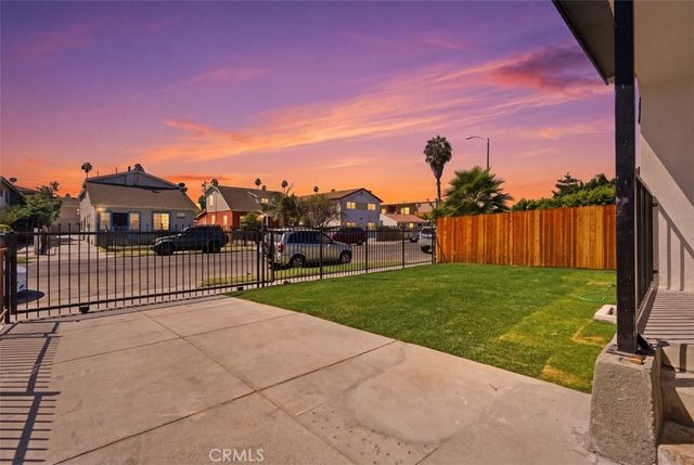 817 W 79th, Los Angeles, CA 90044