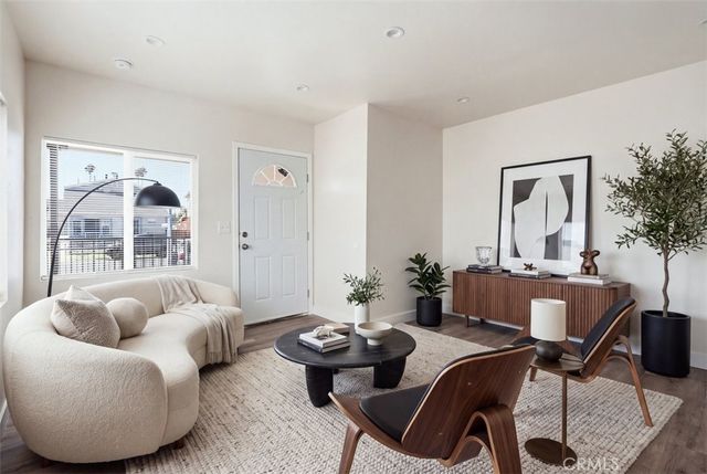 817 W 79th, Los Angeles, CA 90044