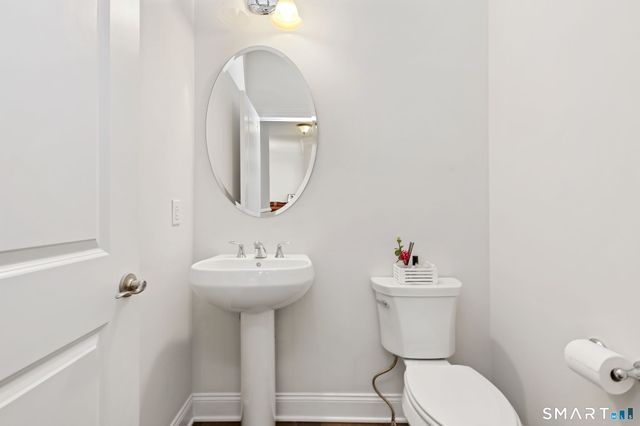 131 Winding Ridge Way 131, Danbury, CT 06810