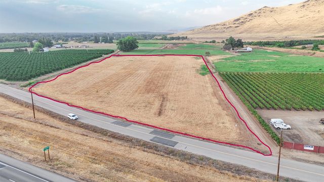 19196 King Canyan Road E, Sanger, CA 93657