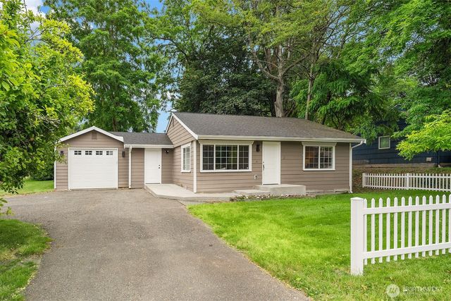 10902 26th Avenue SW, Seattle, WA 98146