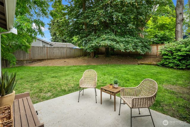 10902 26th Avenue SW, Seattle, WA 98146