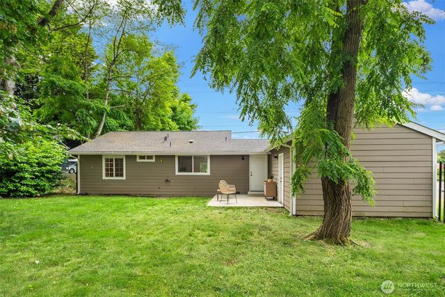 10902 26th Avenue SW, Seattle, WA 98146