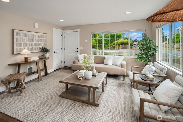 10902 26th Avenue SW, Seattle, WA 98146
