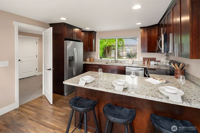10902 26th Avenue SW, Seattle, WA 98146