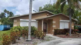 195 NW 14th Way, Dania Beach, FL 33004
