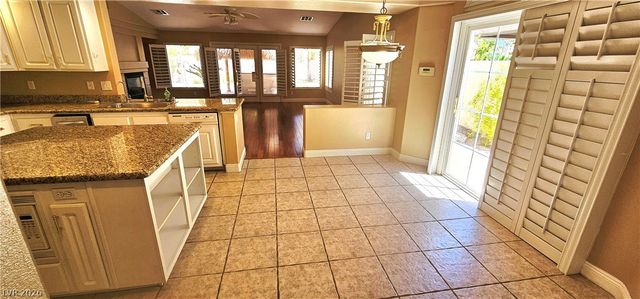 9158 Amber Waves Street, Las Vegas, NV 89123