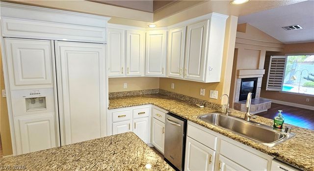 9158 Amber Waves Street, Las Vegas, NV 89123