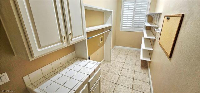9158 Amber Waves Street, Las Vegas, NV 89123