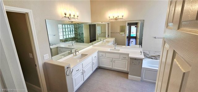 9158 Amber Waves Street, Las Vegas, NV 89123
