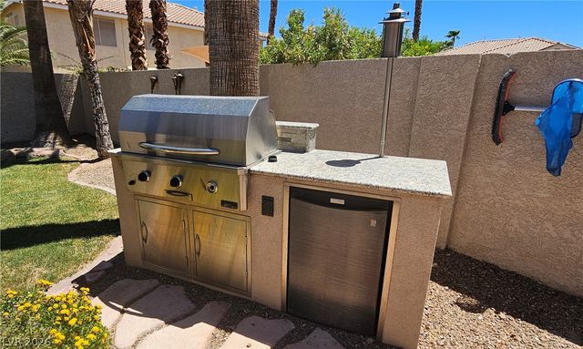 9158 Amber Waves Street, Las Vegas, NV 89123