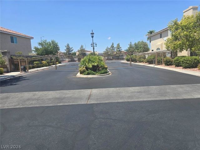 9158 Amber Waves Street, Las Vegas, NV 89123