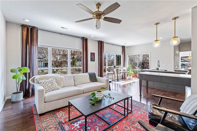 3 S Sawgrass Court, Rogers, AR 72758