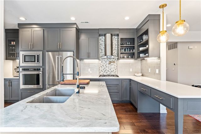 3 S Sawgrass Court, Rogers, AR 72758