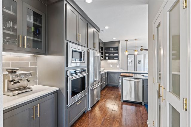 3 S Sawgrass Court, Rogers, AR 72758