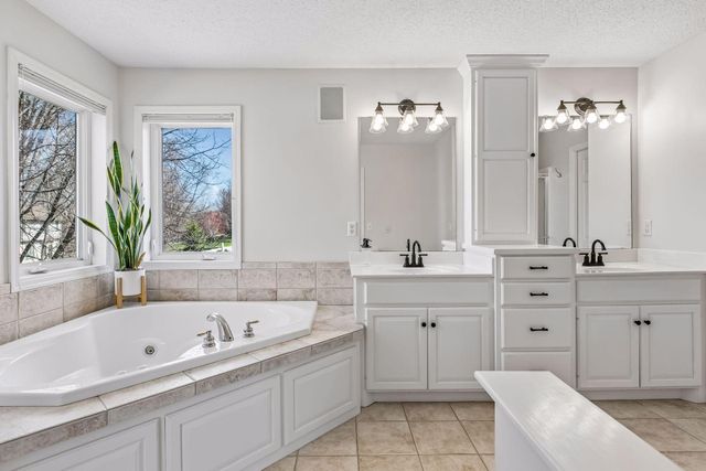 1350 Wintergreen Lane, Victoria, MN 55386