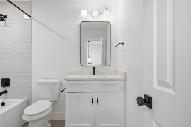 6708 Panda Royle DR, Del Valle, TX 78617