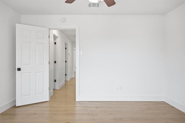 6708 Panda Royle DR, Del Valle, TX 78617