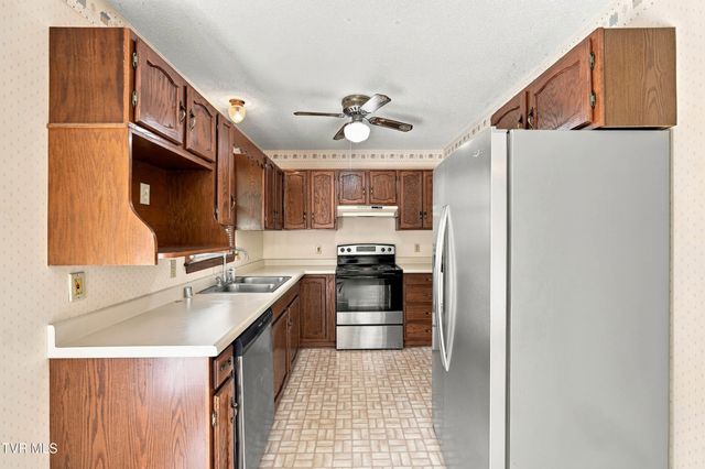 225 Ashley Drive, Bristol, VA 24201