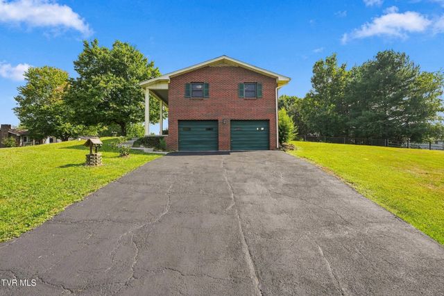 225 Ashley Drive, Bristol, VA 24201