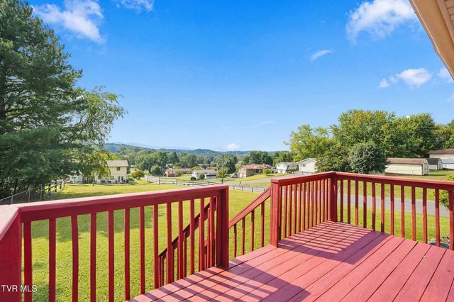 225 Ashley Drive, Bristol, VA 24201