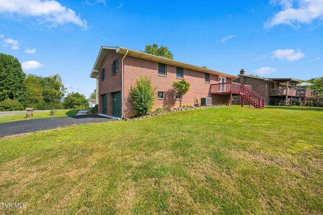 225 Ashley Drive, Bristol, VA 24201